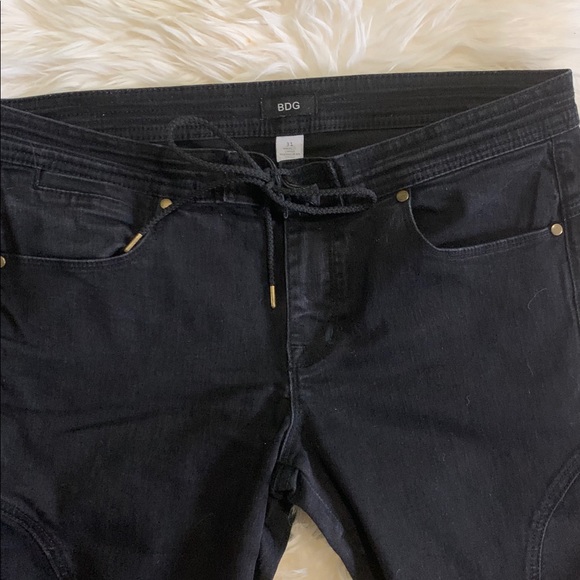 BDG Ankle Zipper Tie Front Jeans - Picture 8 of 8